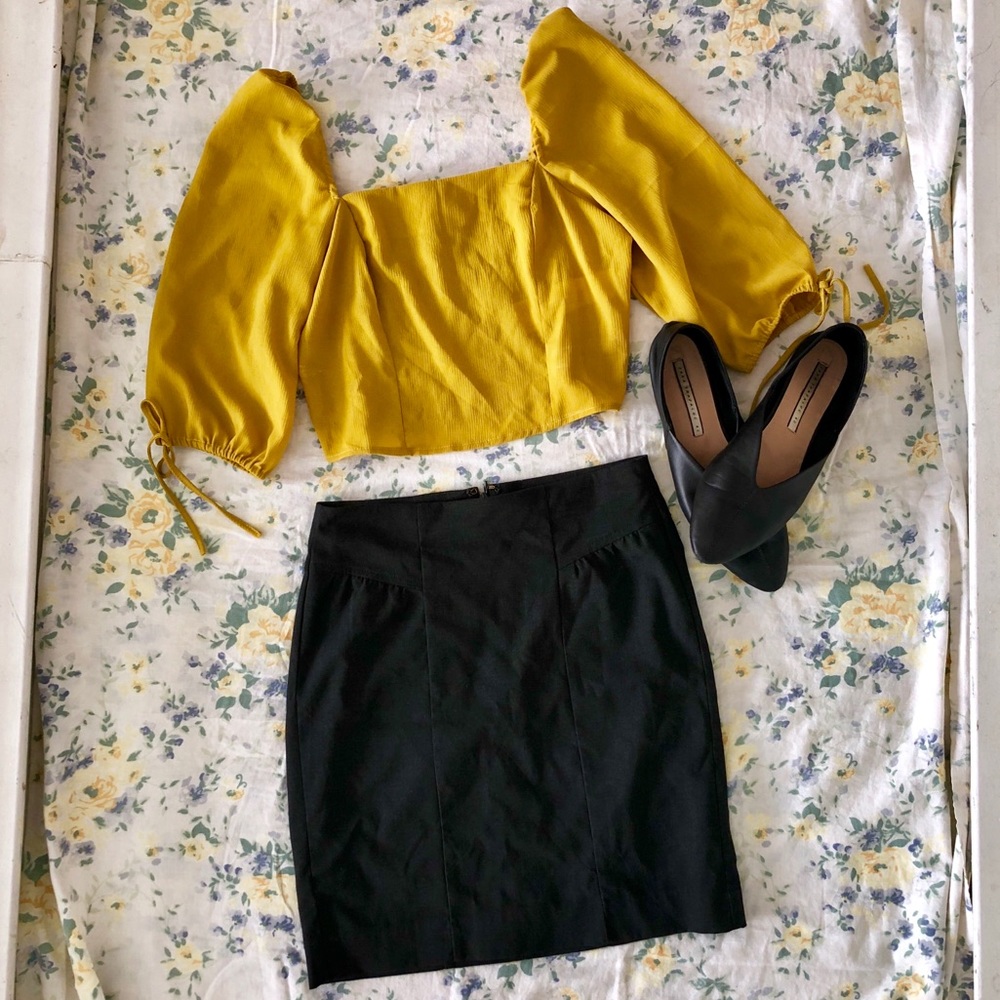 📞Banana Republic Pencil Mini Skirt